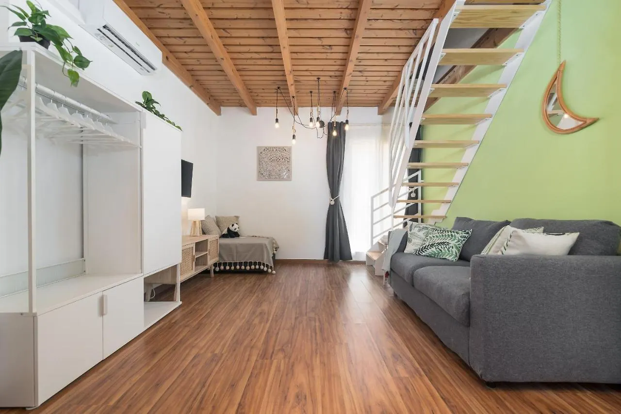 Apartment Suite Homes Alice Valentin Malaga
