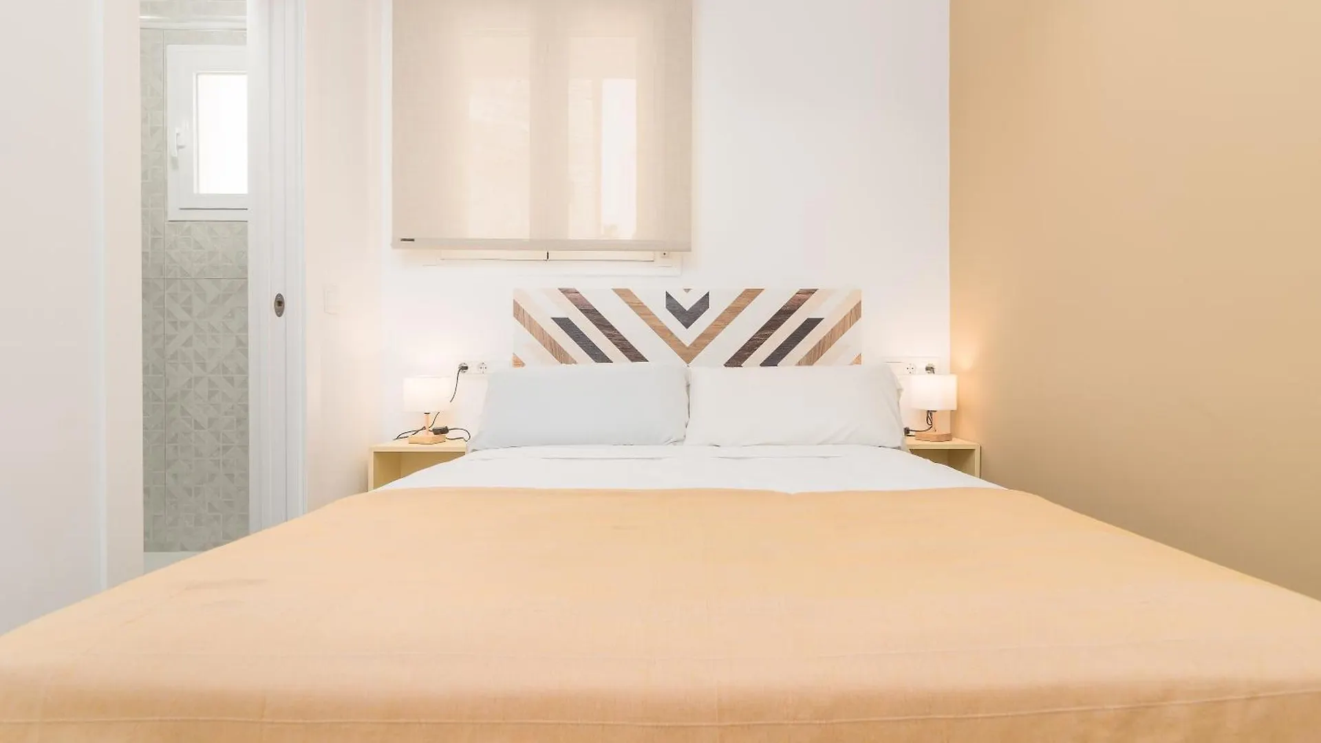 Apartment Suite Homes Alice Valentin Malaga