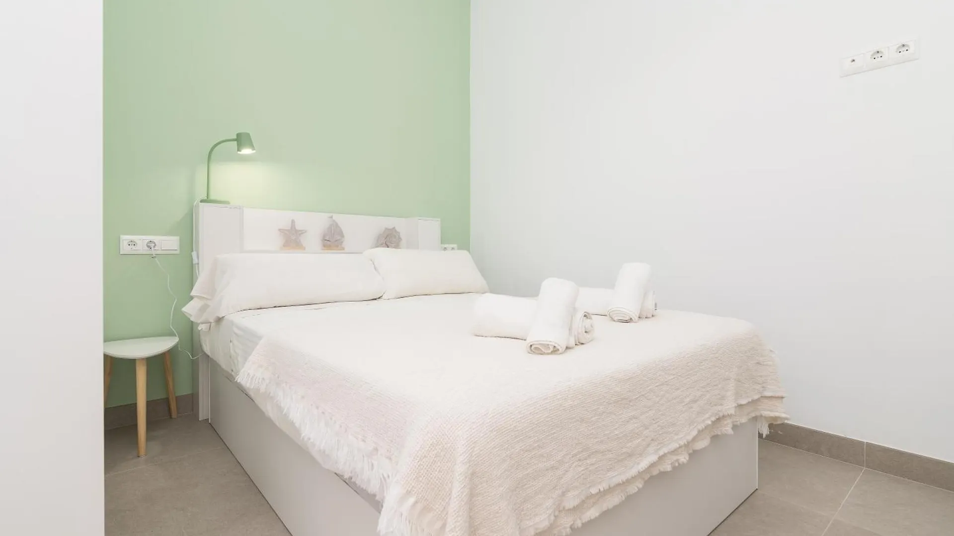 Suite Homes Alice Valentin Malaga Apartment