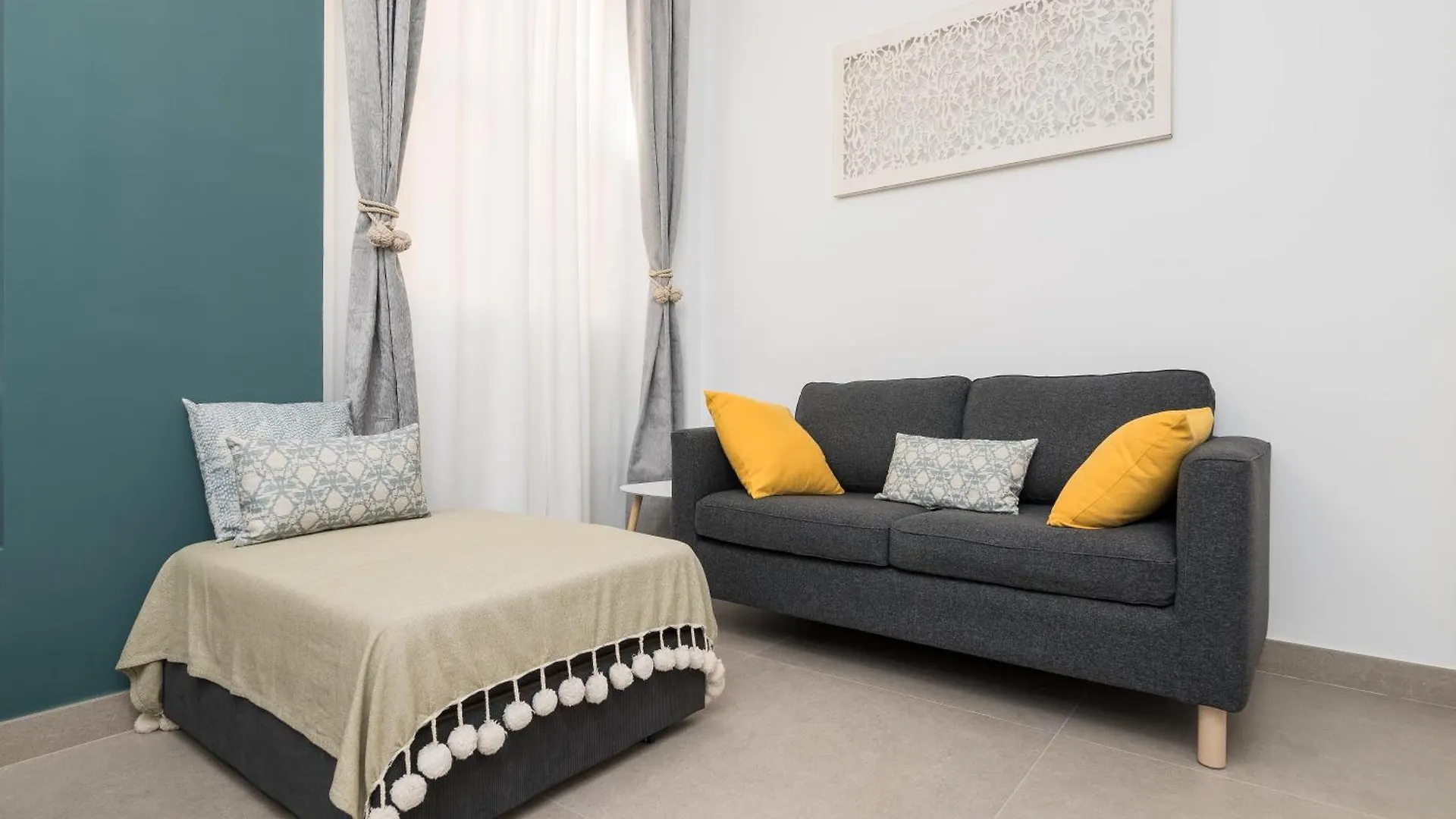 Suite Homes Alice Valentin Malaga 0*,  Spain