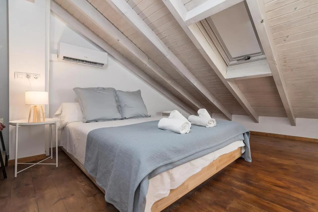 Suite Homes Alice Valentin Malaga Spain